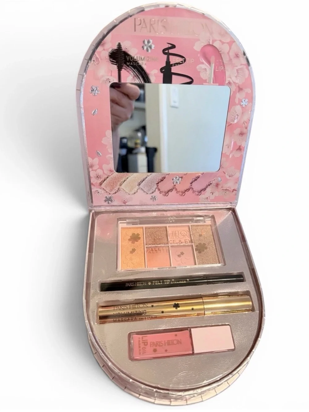 Paris Hilton Shine in Bloom Pink Eye, Face & Lip Palette
